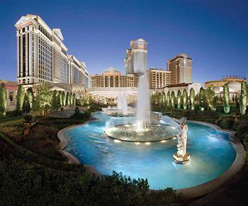Cheapest resort fees in vegas This section will cover some of the hotels in this city without resort fees, including details about the average cost of a room, where the hotel is located, and some of the amenities and activities you can enjoy in the area